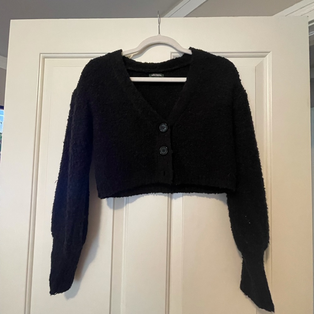 Fuzzy cropped black cardigan